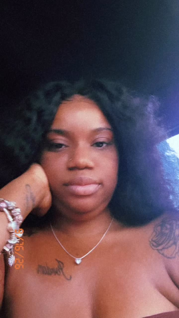 @TheRealAlexisKierra