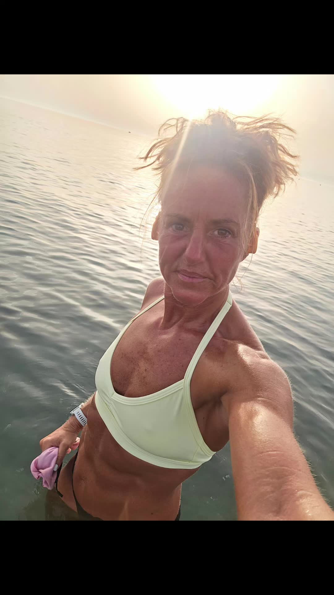 @Instagram:gymgirlmaz