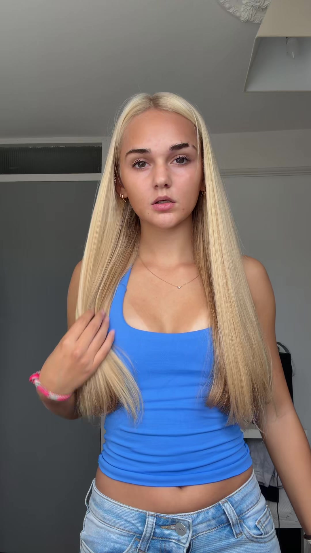 @itsskyyeeeee