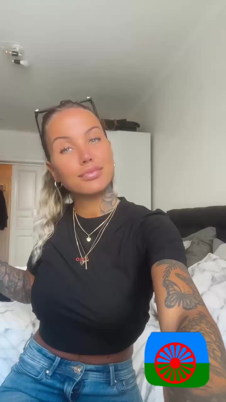 @Michaela🩷