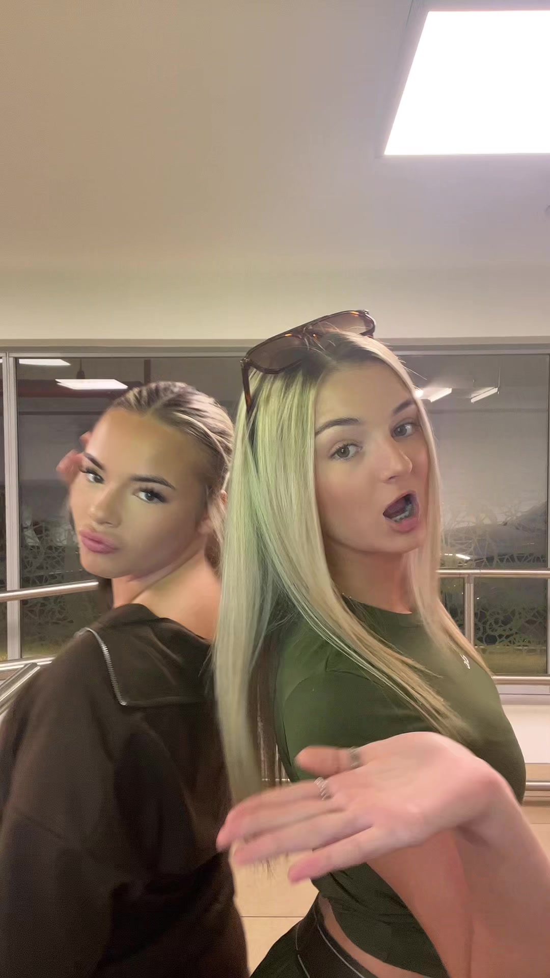 @g