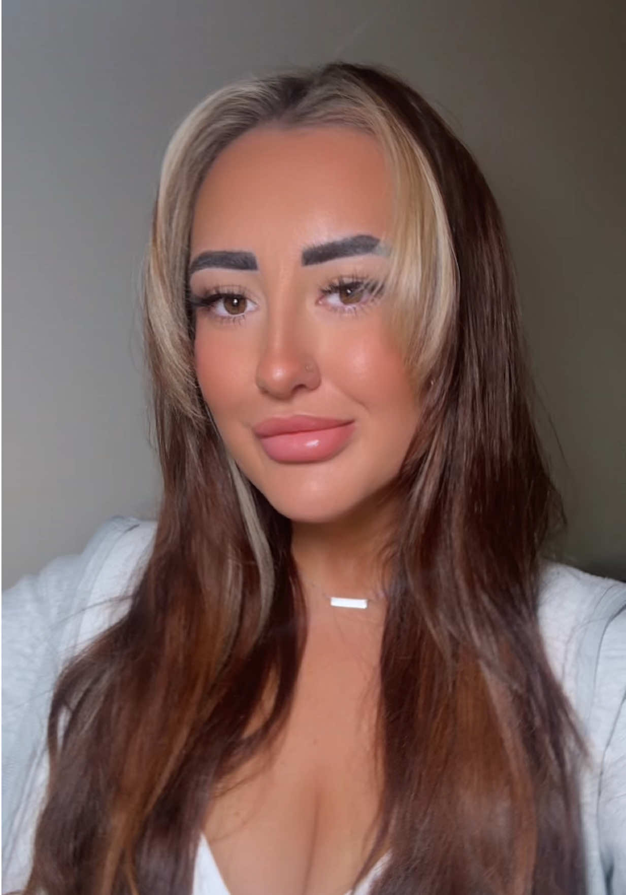 @Carly Moore🍒🧿