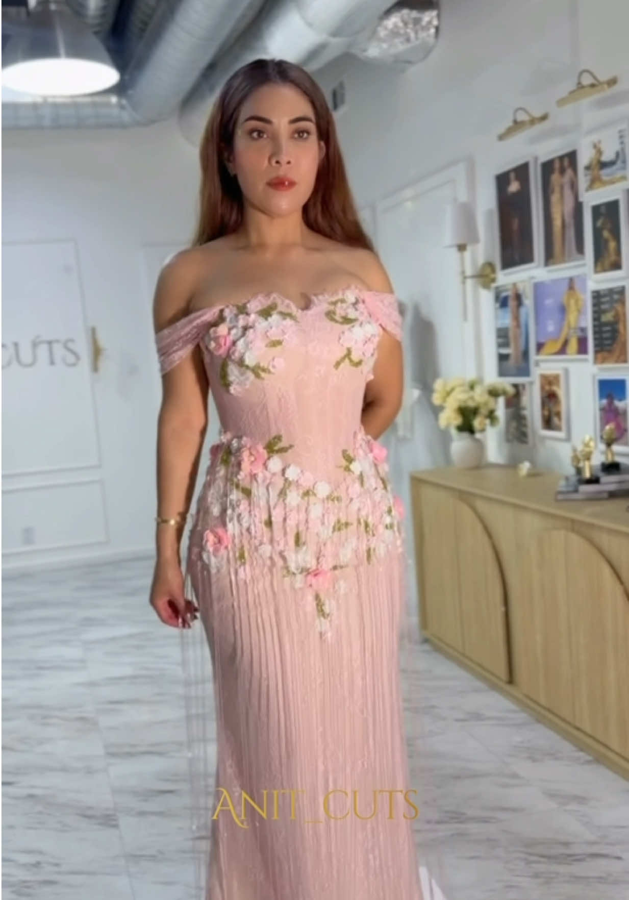 @Anit Cuts | Prom & Bridal
