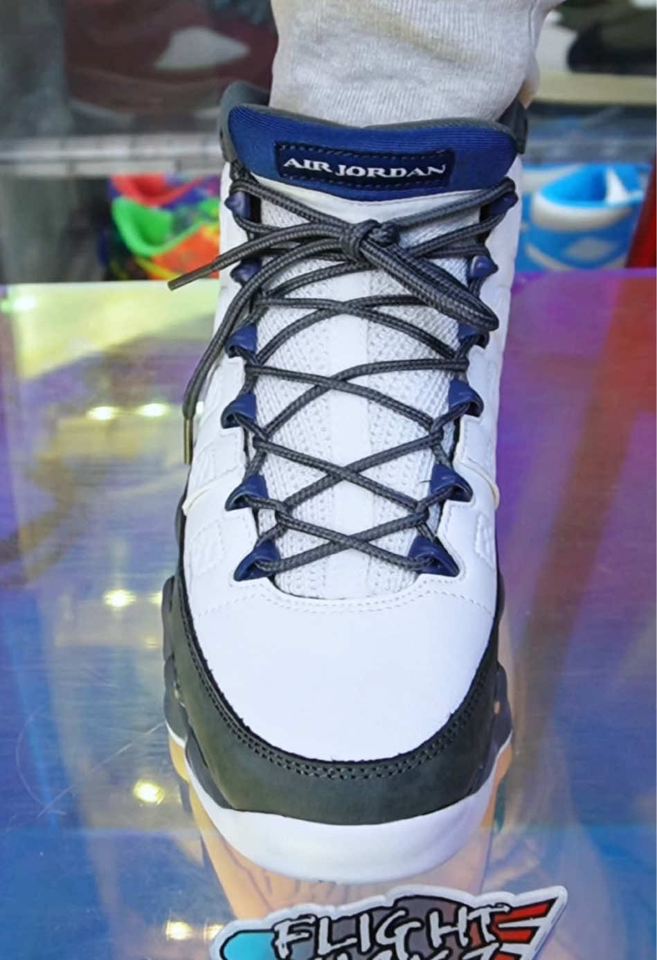 @Lacedsneaker