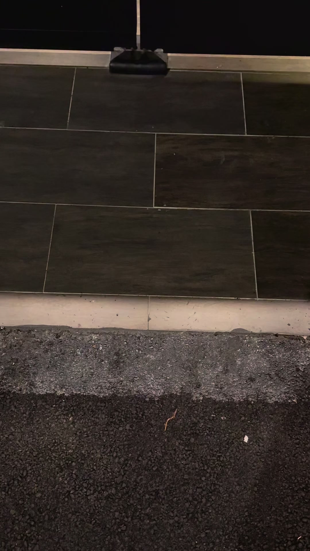 @El03