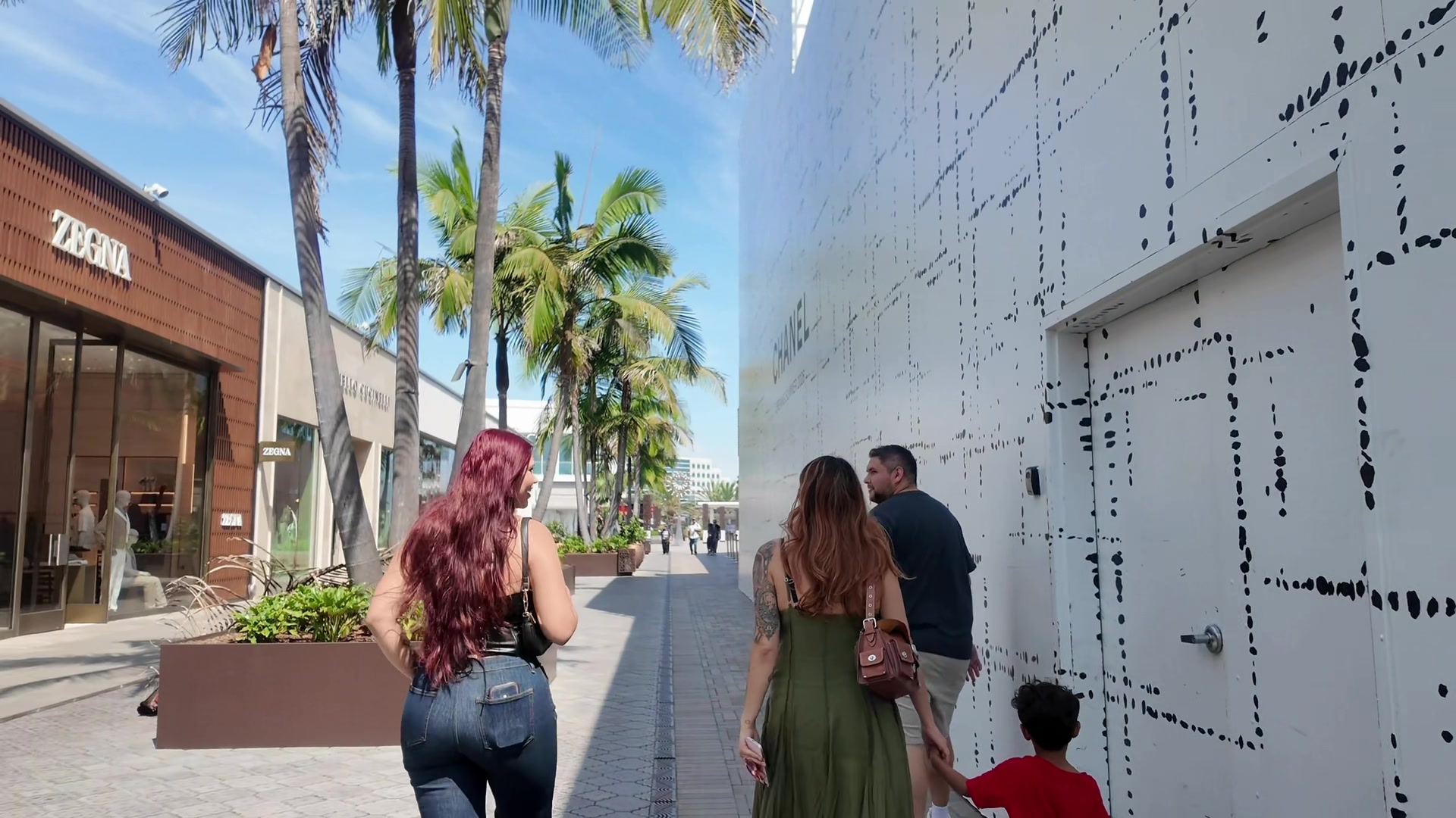 @Mia