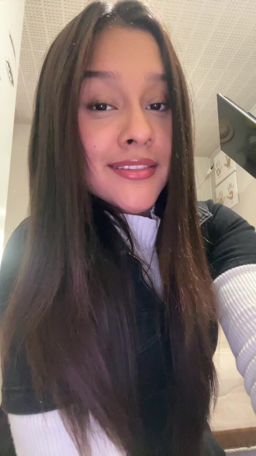 @Isabella Romero