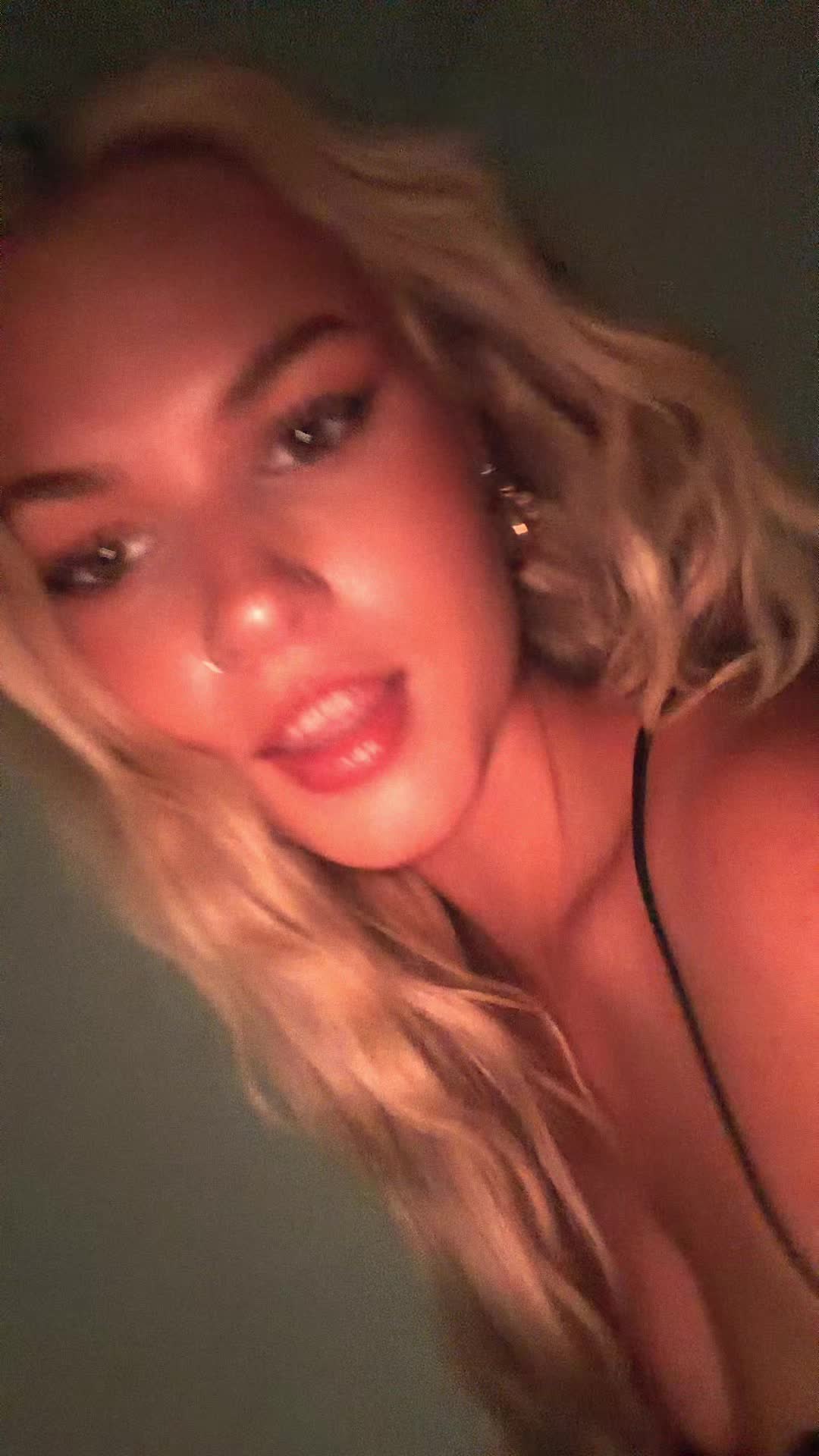 @Amelia 🖤