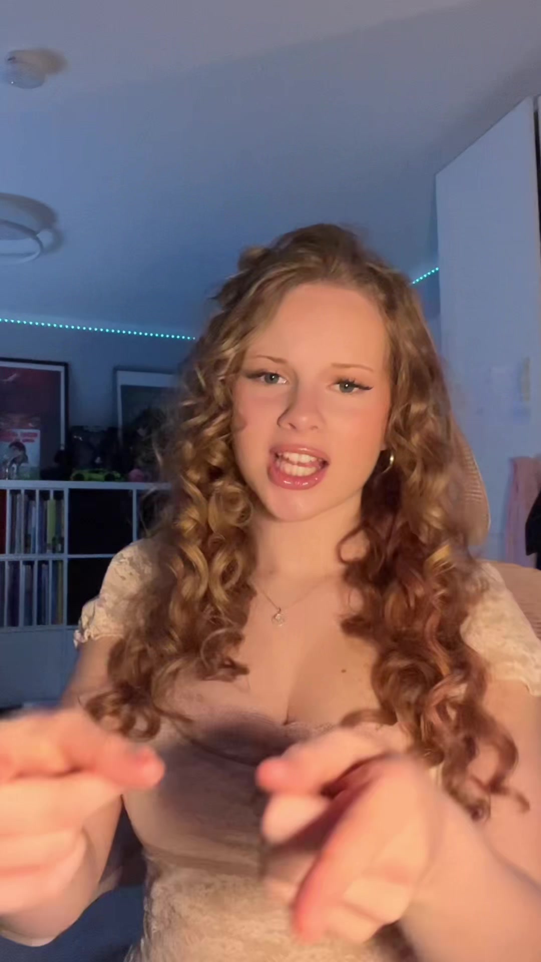 @Laura