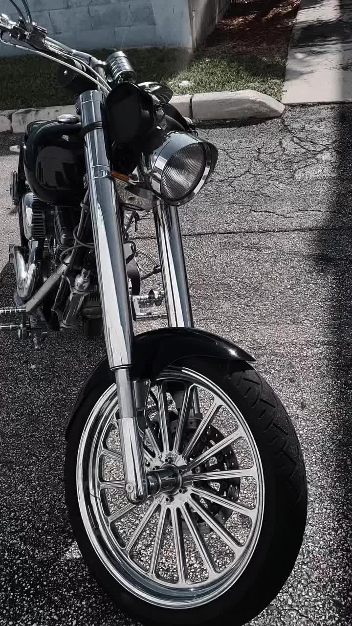 @๐๐โ๐ผโ๐๐โ โ๐๐๐ธโ
