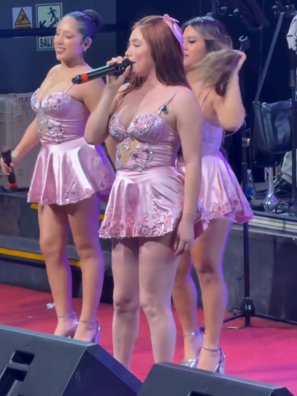@REYNAS 👑 DEL CANT&Oacute;