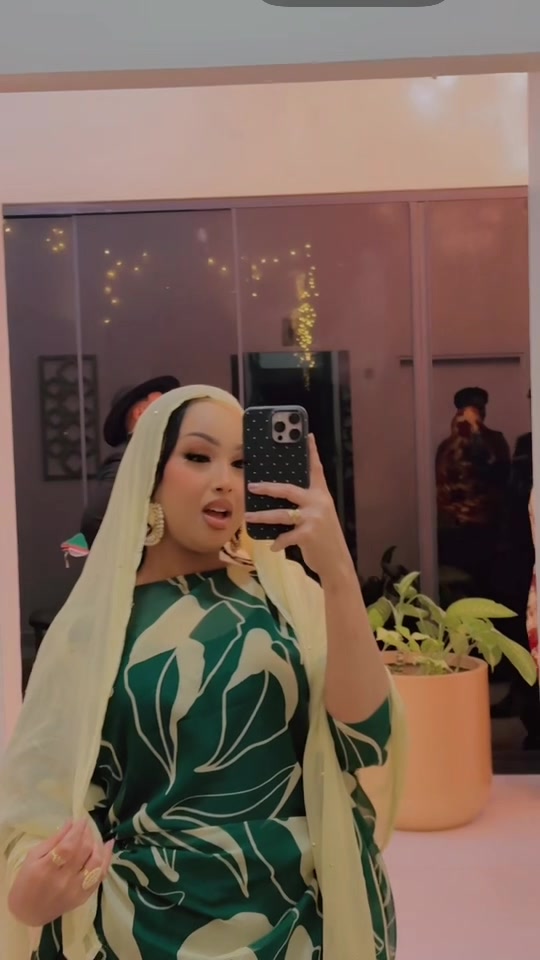 @Queen lucky🍁