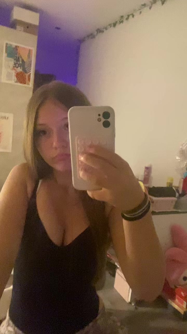 @pretty girl sad face