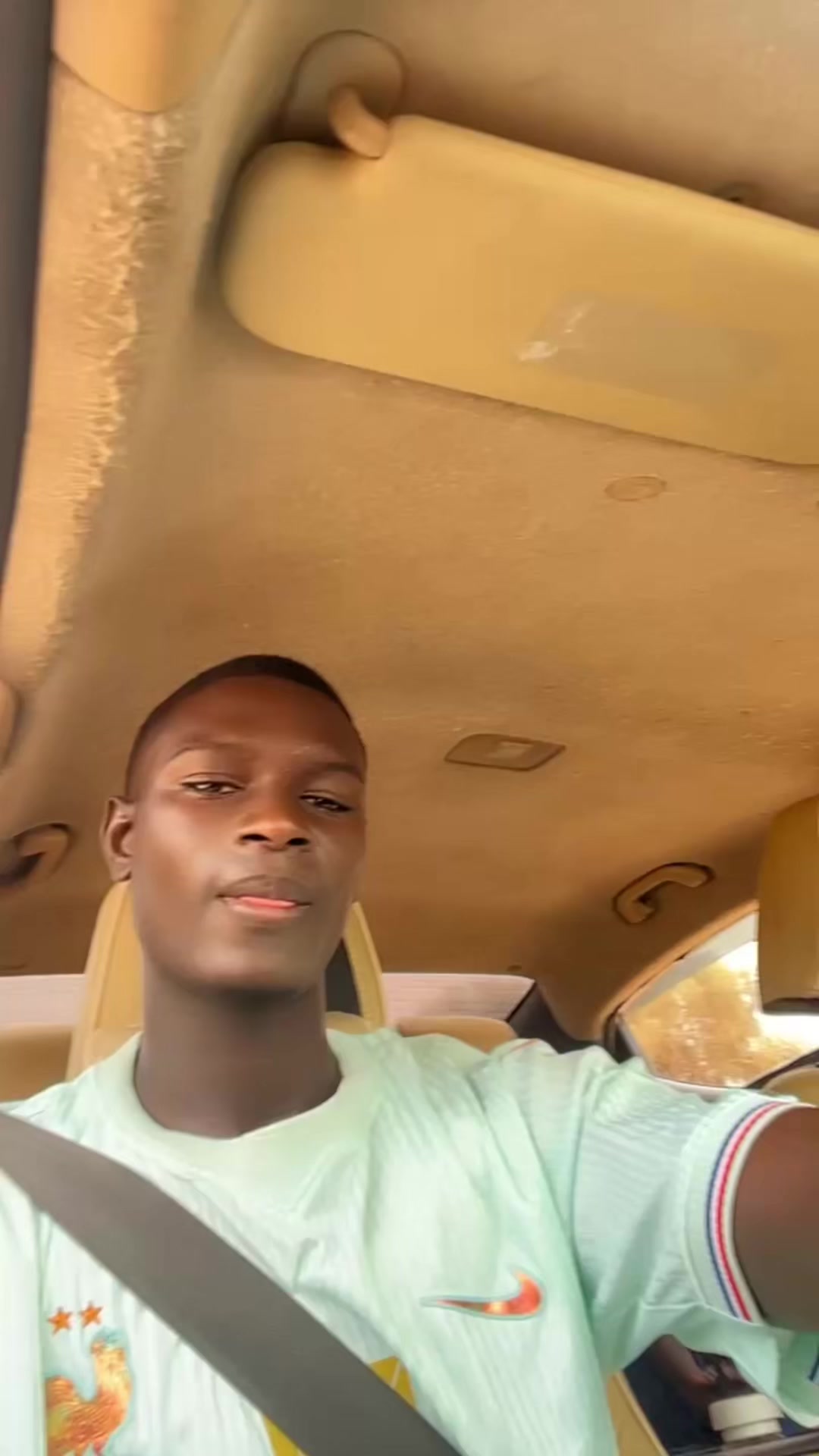 @Pape Diouf🛍️