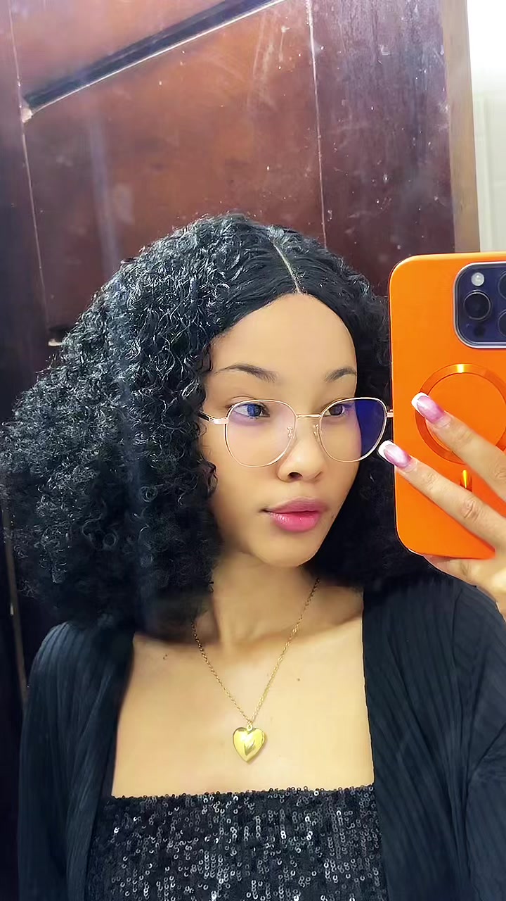 @Miss J A Y⚜️