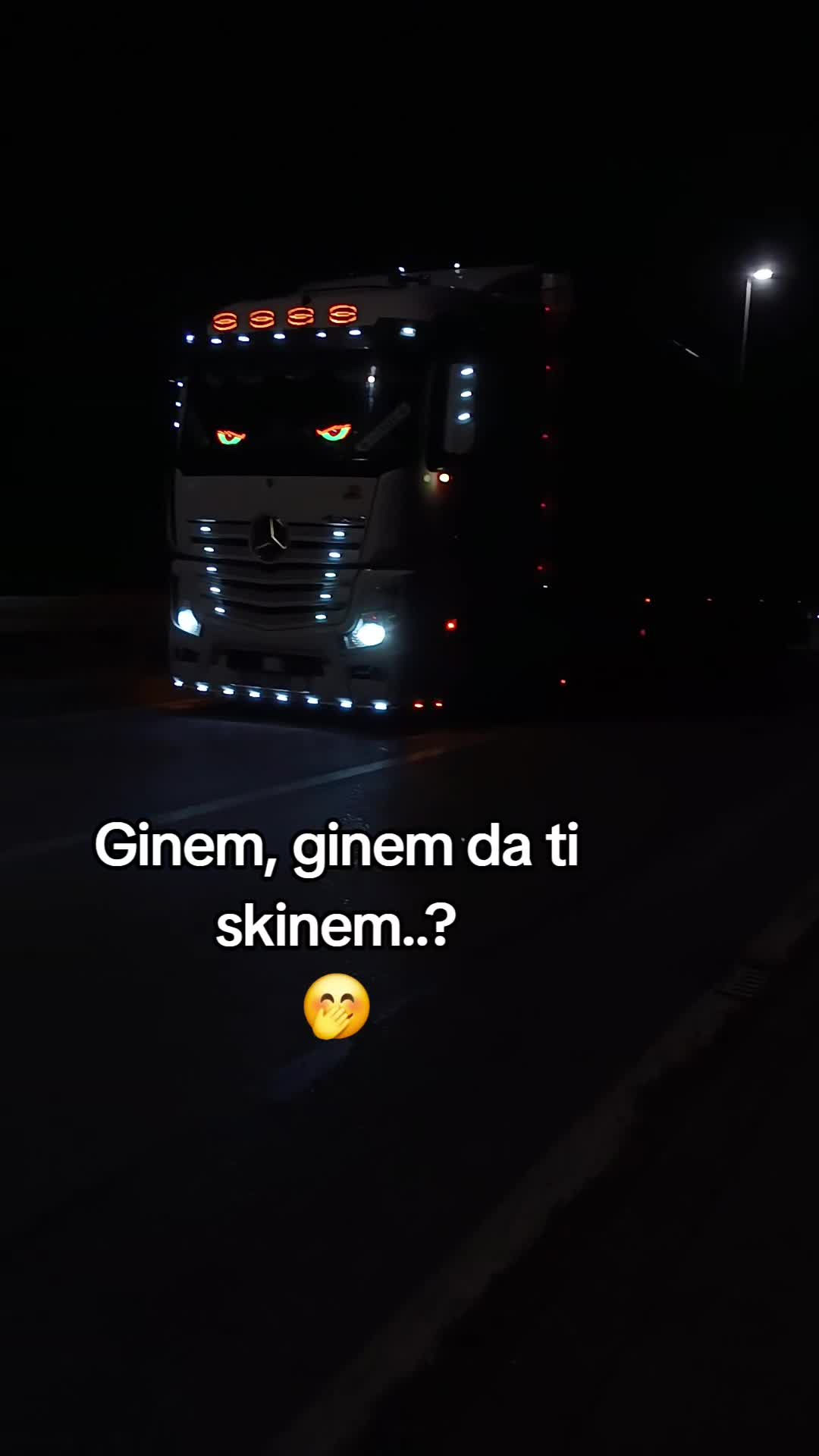 @&Scaron;meker ✌️✌