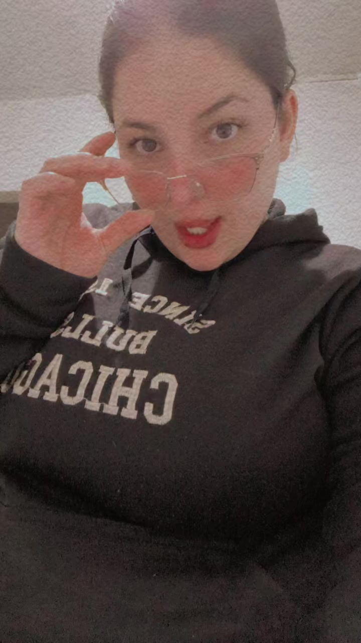 @SoyJhisel24