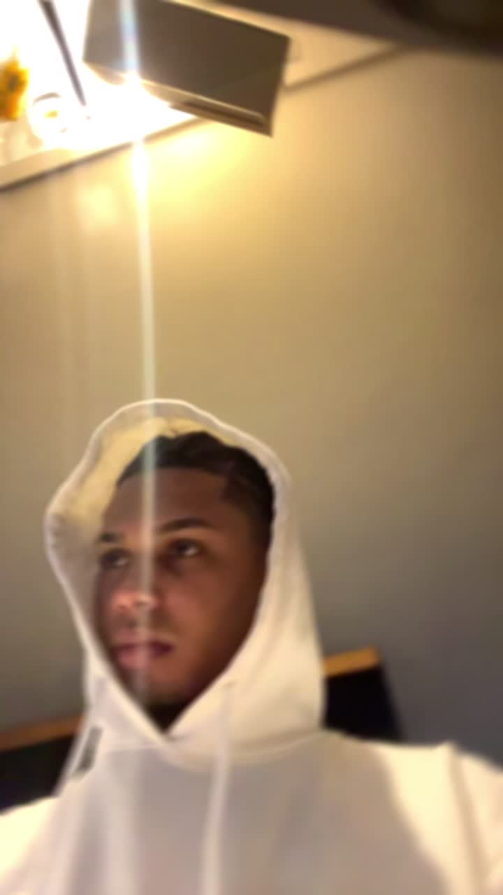@MOREIR4