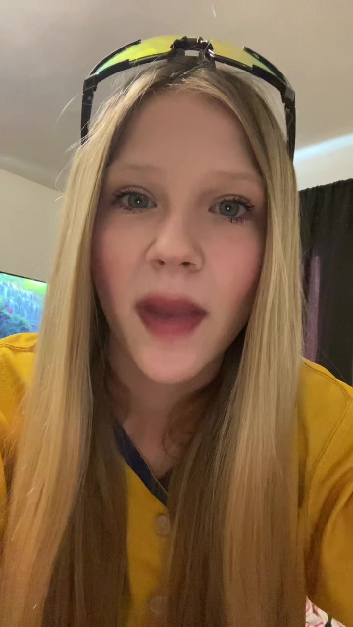 @🥐&rsquo;Anna😛