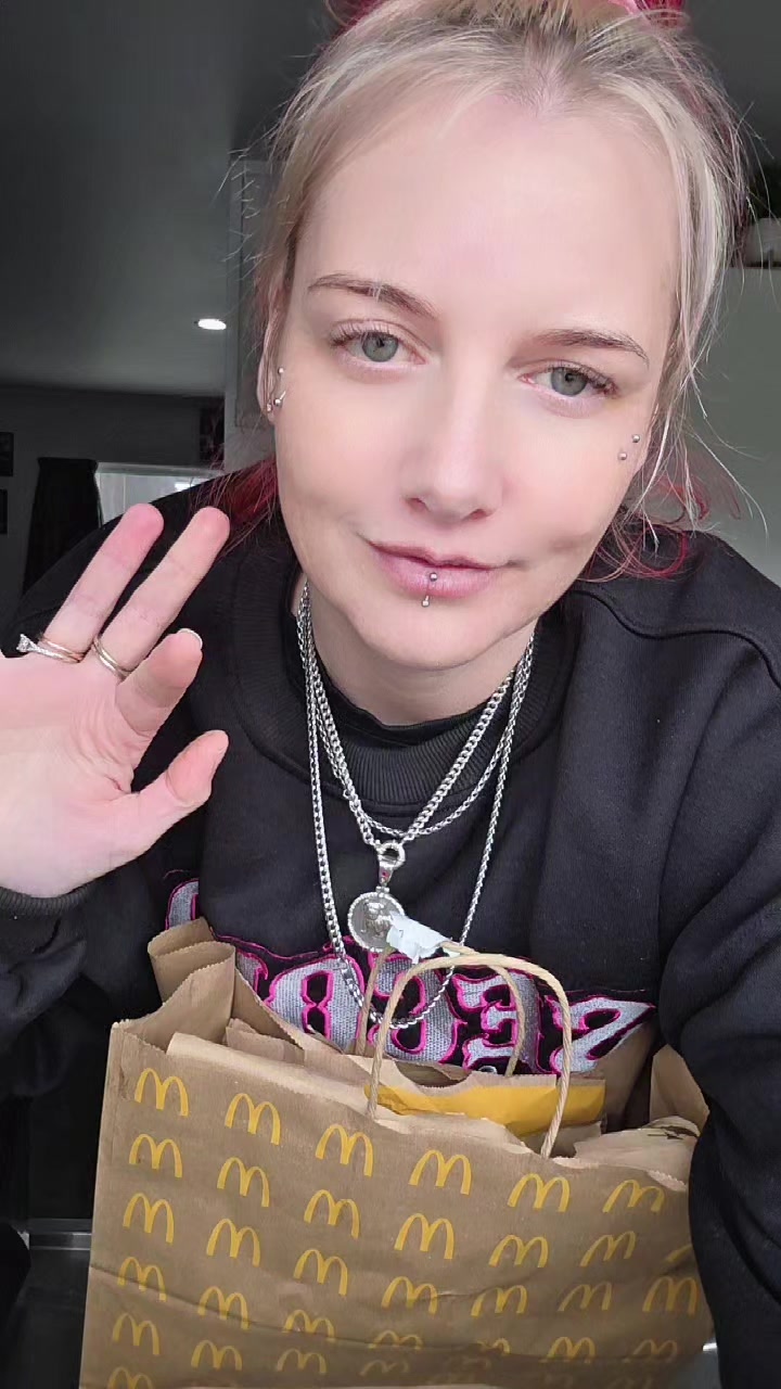 @Mz Jade-Demelza