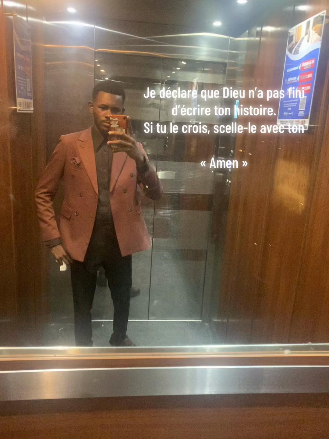 @Enock yala Atmosph&egrave;re 🔥