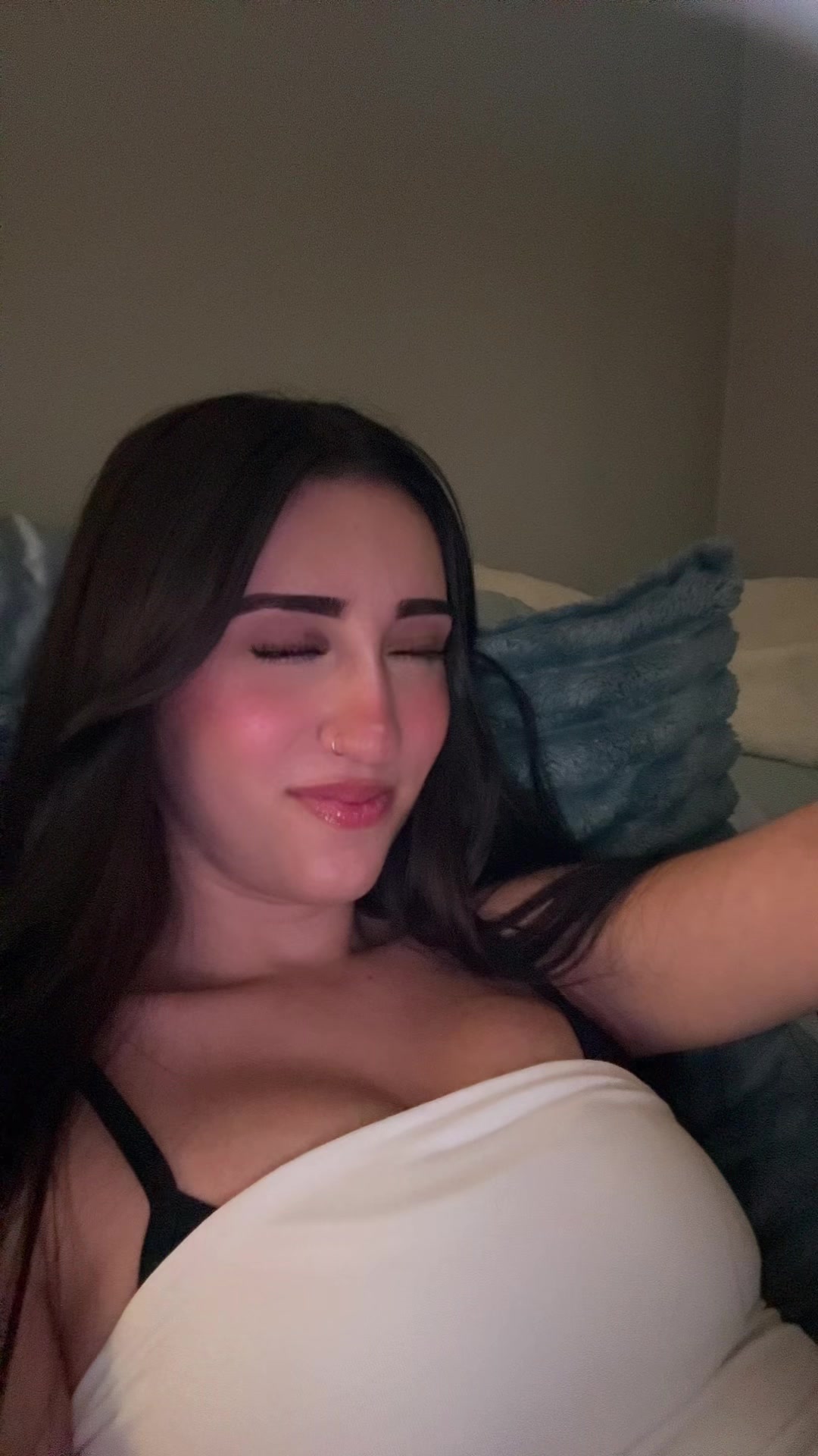 @Bella 🦋