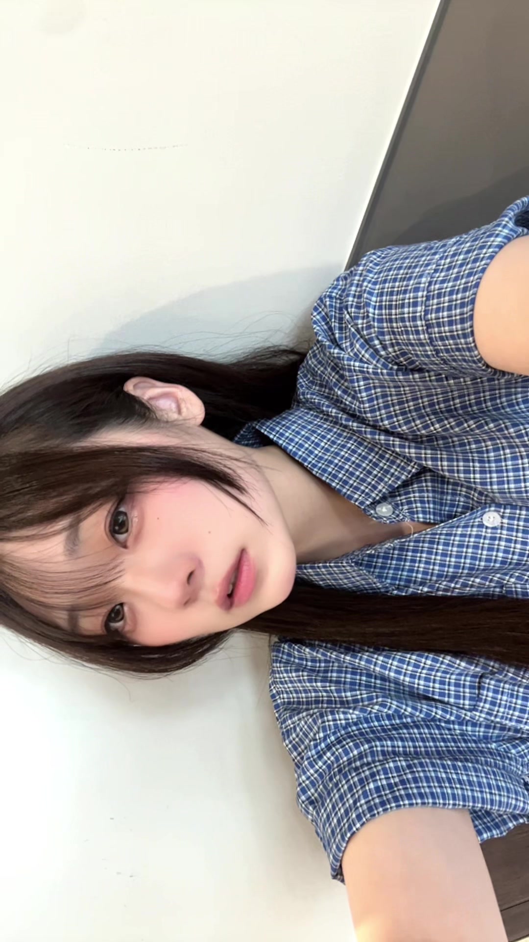 @buzama_