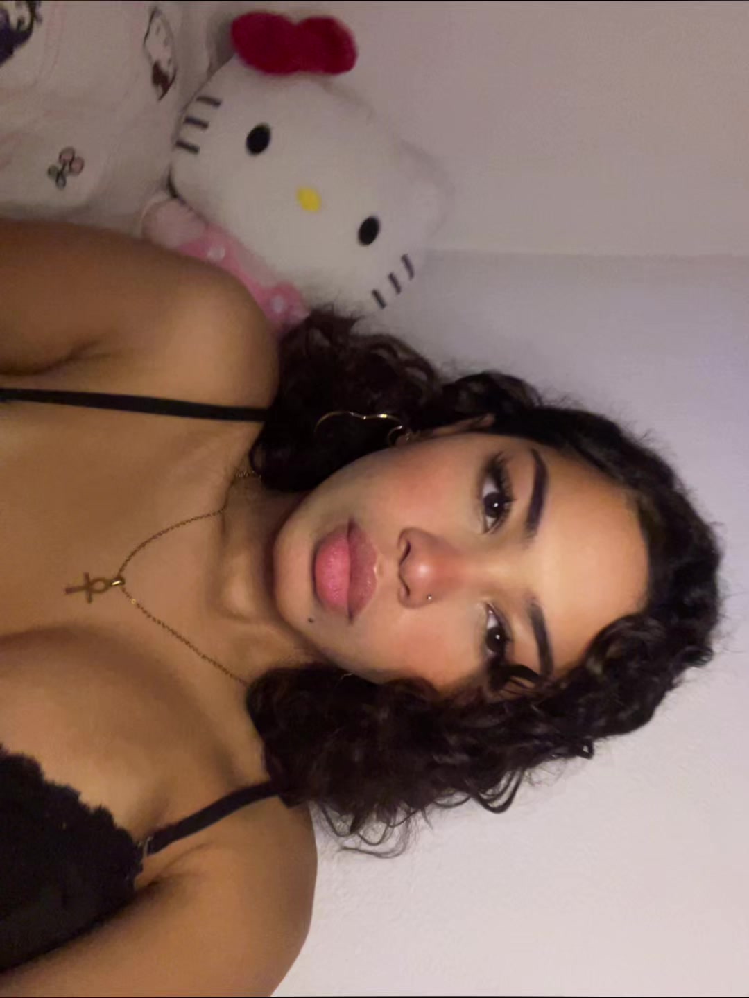 @lau🖤