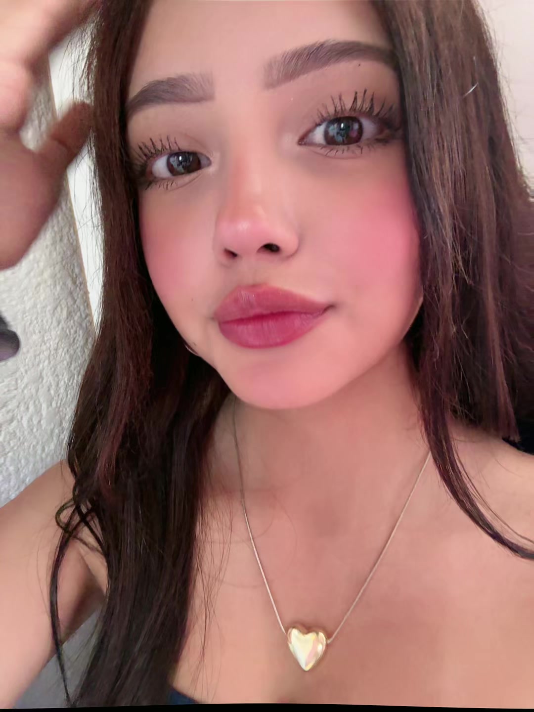 @𝒶𝓁𝒾 🍒