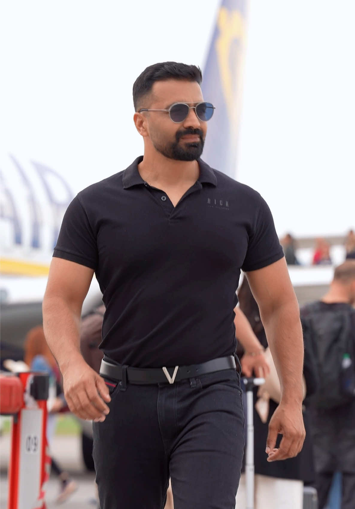 @Naveed Ch,๐ฎ๐น|๐ต๐ฐ