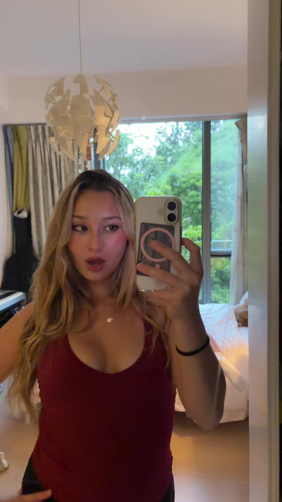 @Elise