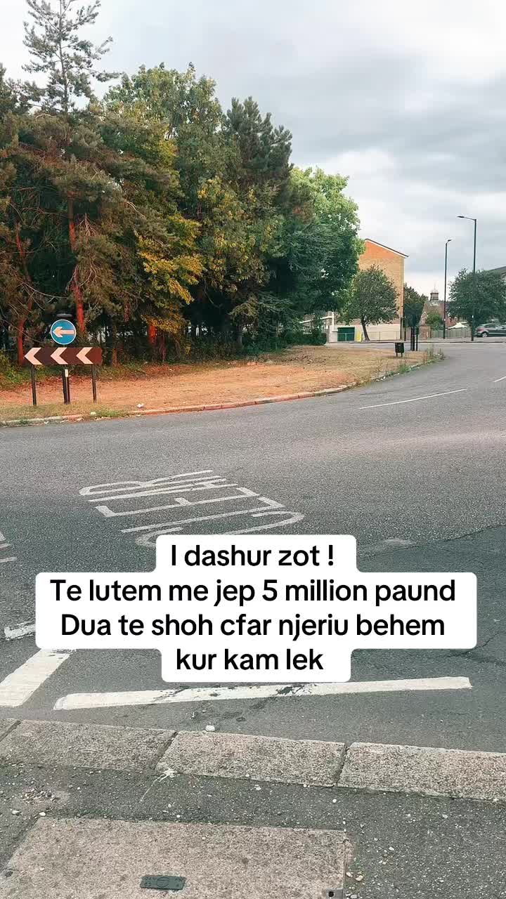 @Unike__25
