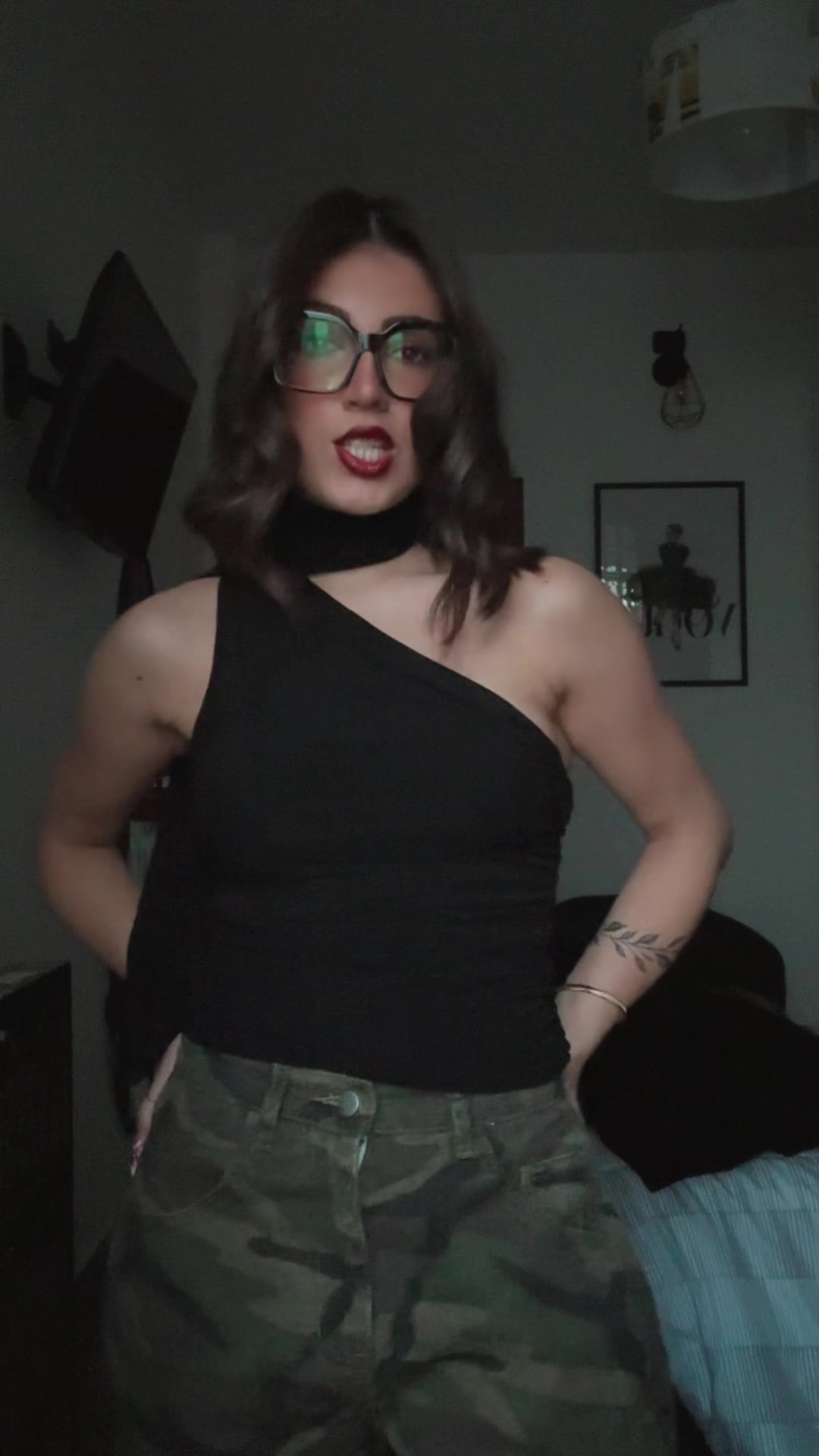 @M.