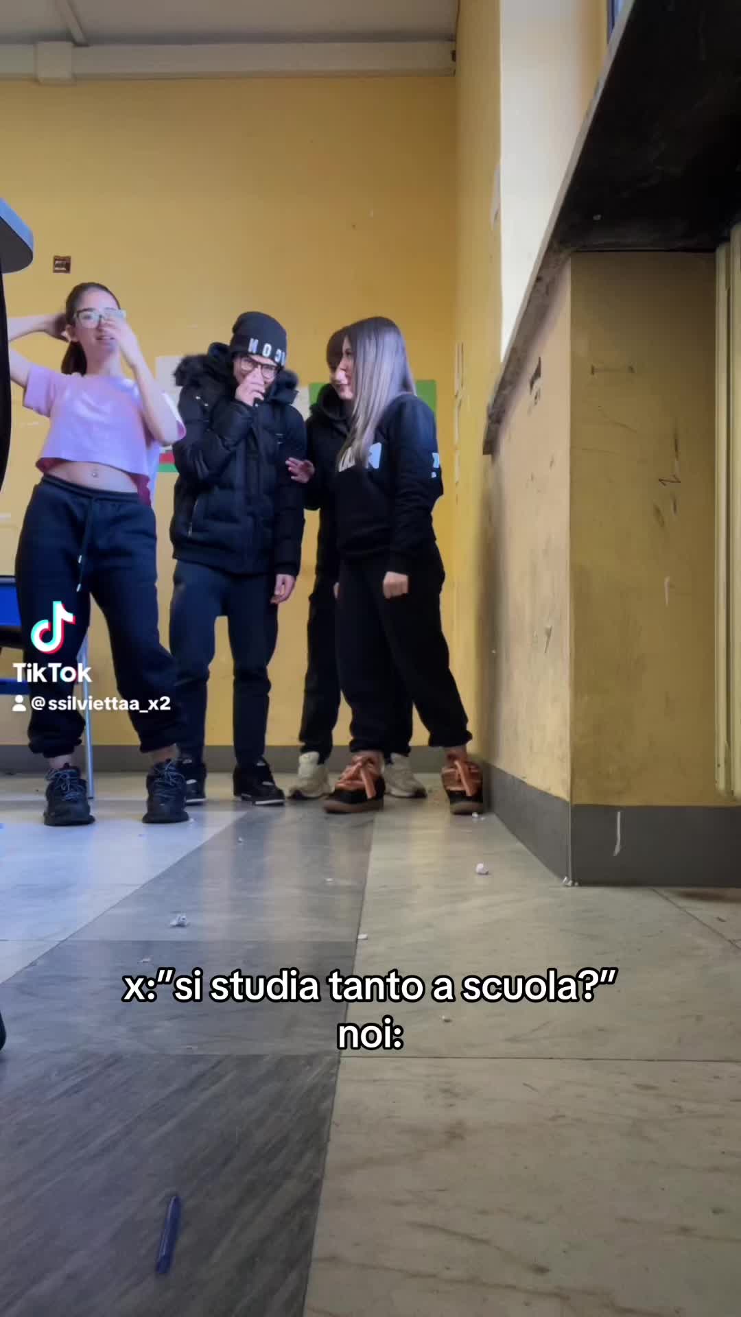 @emejoo