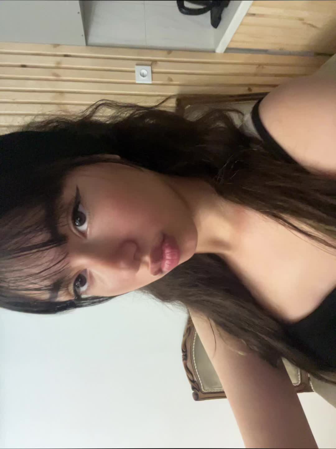 @e1ena