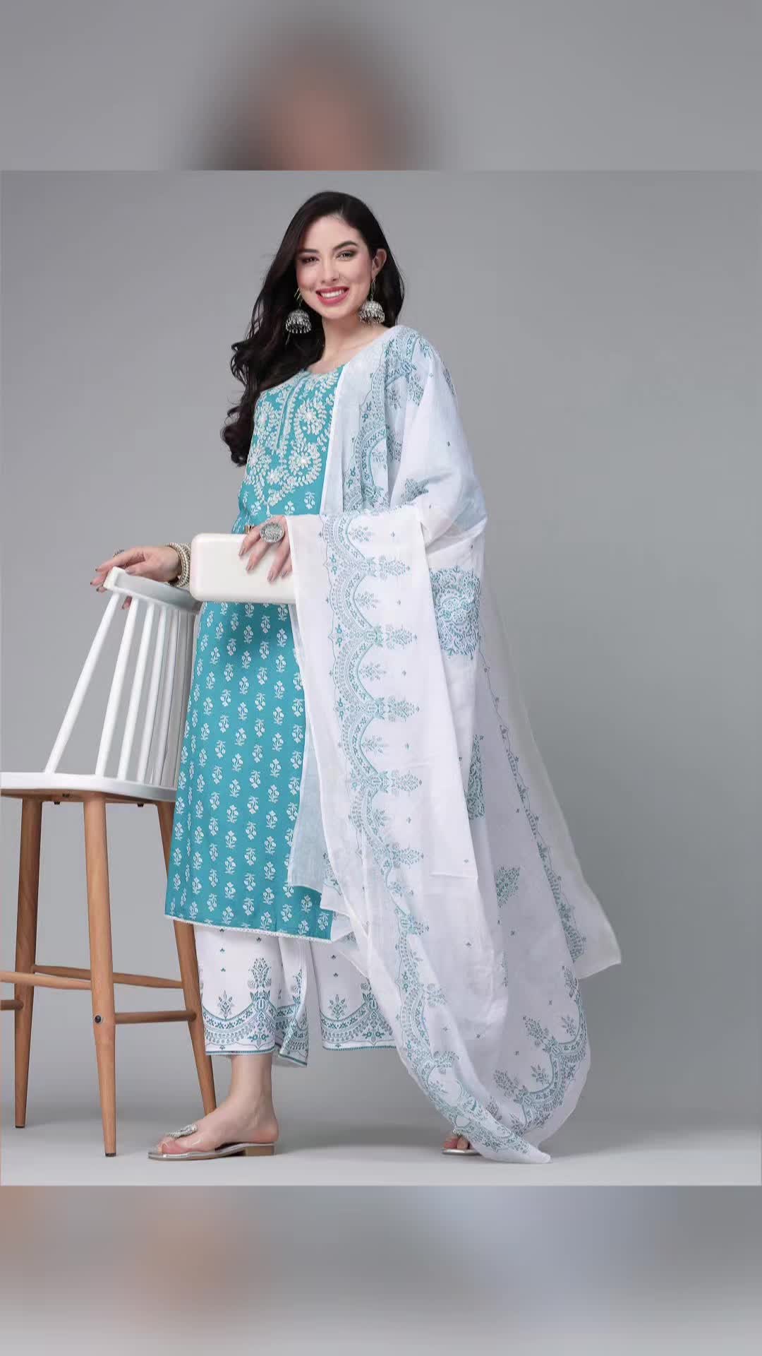 @Nila Silks & Cotton