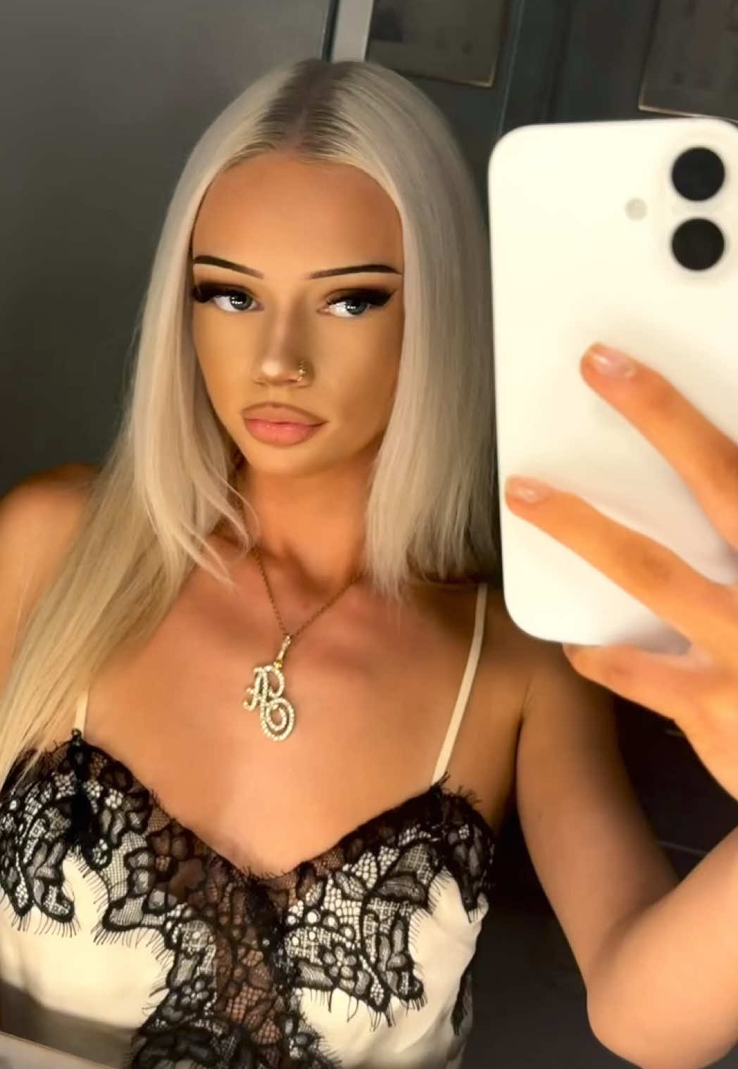 @𝒜𝓈𝒽🪭