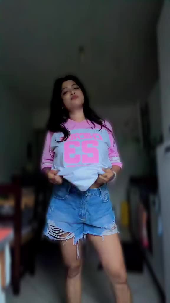 @Dinesha🤍🌼🦢