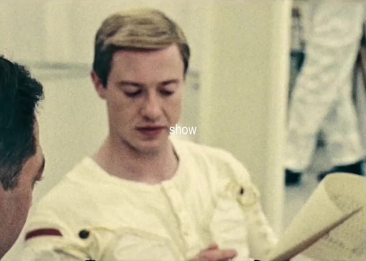 @👾