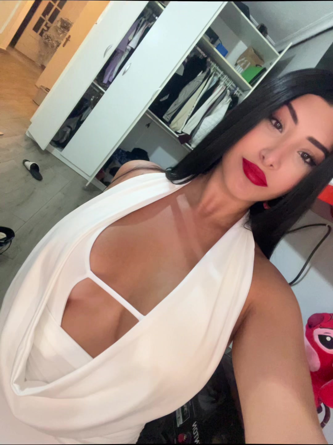 @laurafenoy_