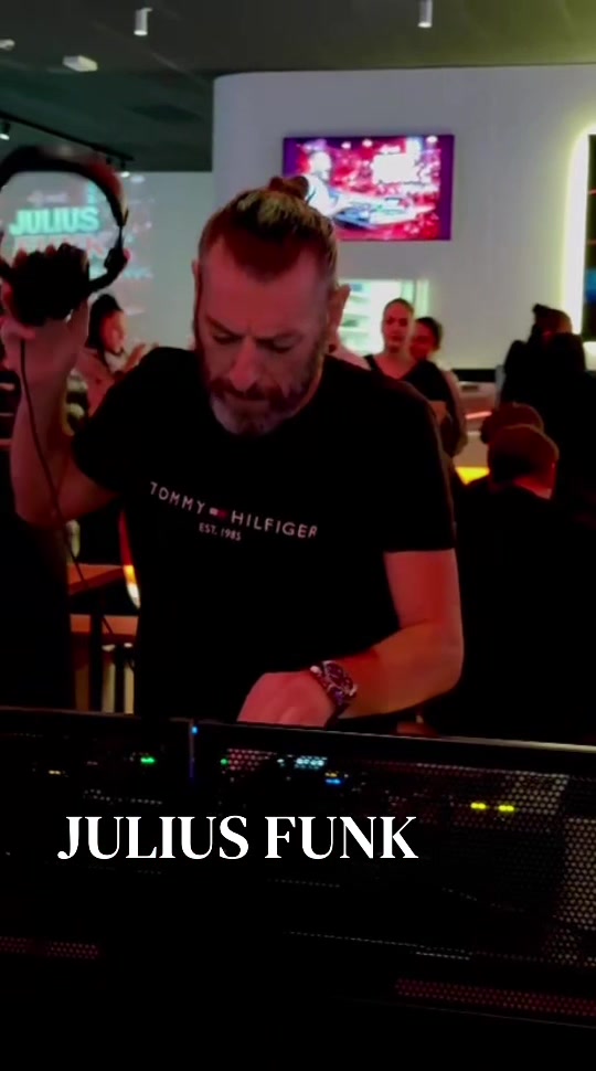 @JULIUS FUNK DJ