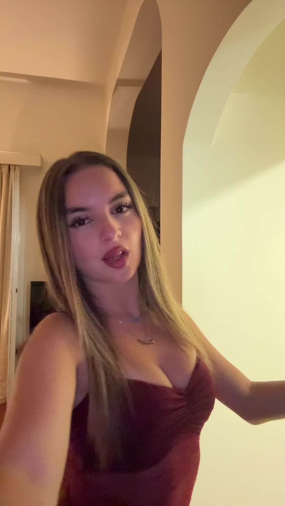 @👻