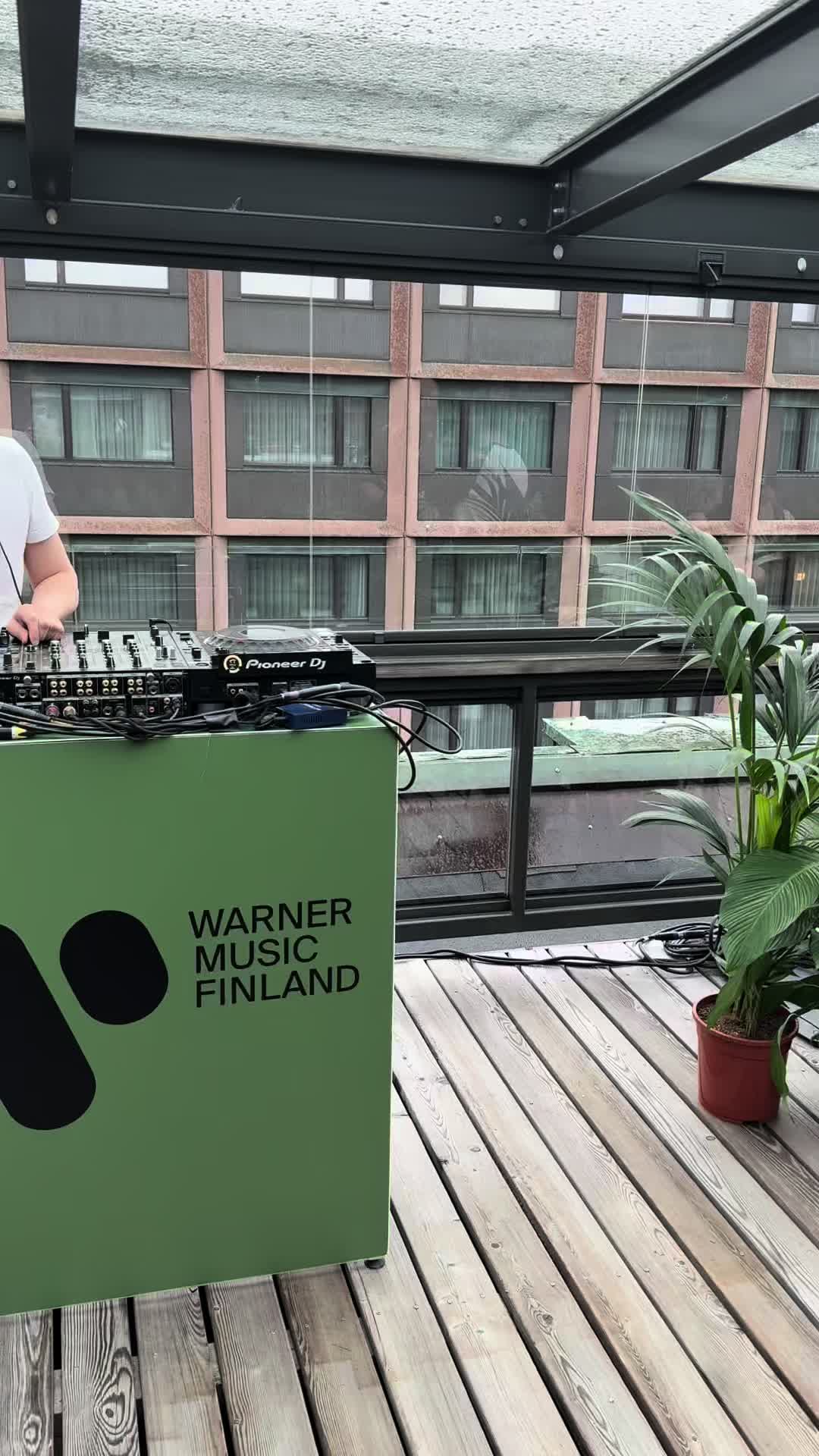 @Warner Music Finland
