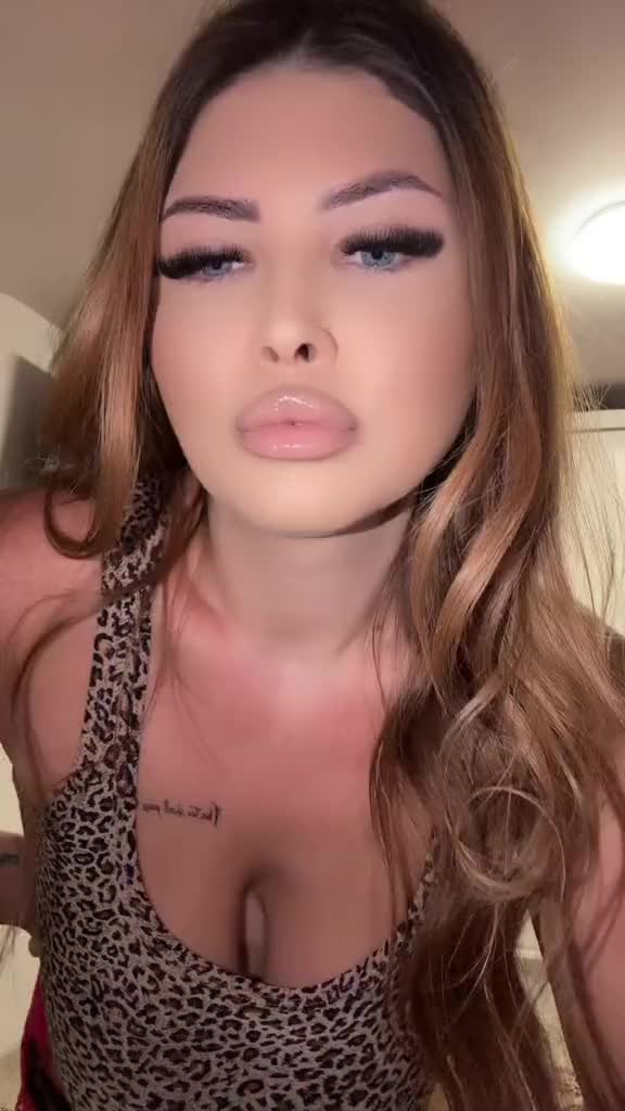 @Bibi11