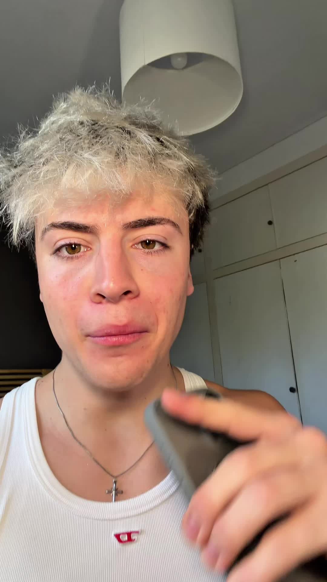 @𝖆𝖕𝖔𝖑𝖔