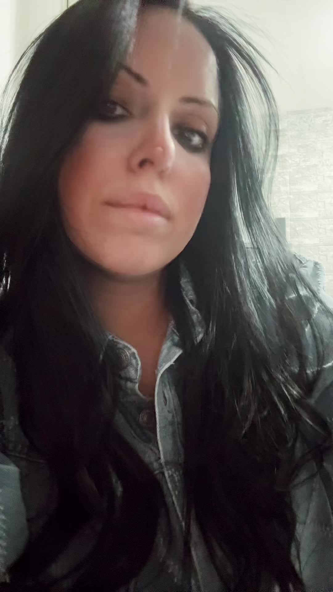 @Viktoria Ciro