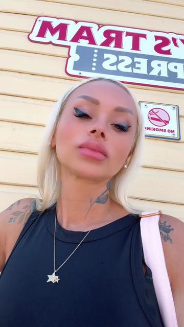 @RAMONA 🇷🇴 ♑️
