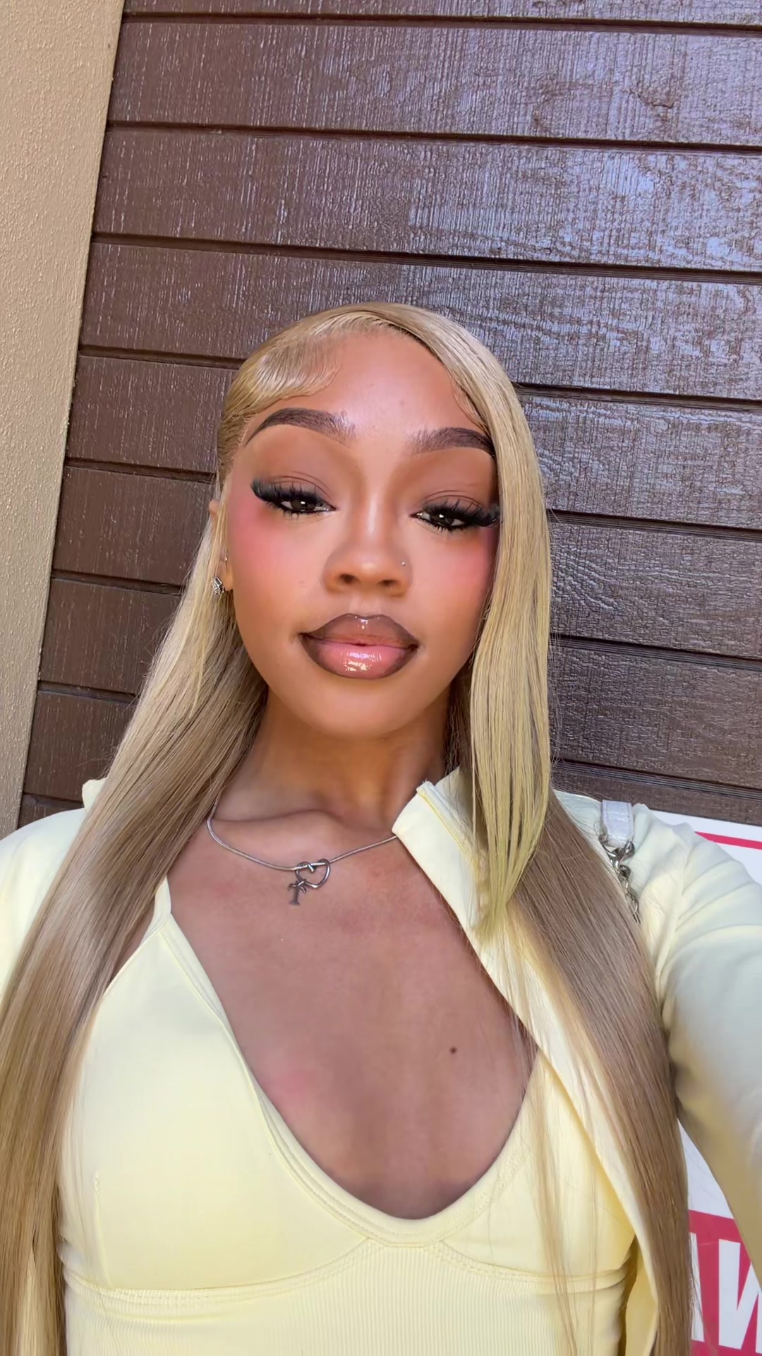 @trinlasha