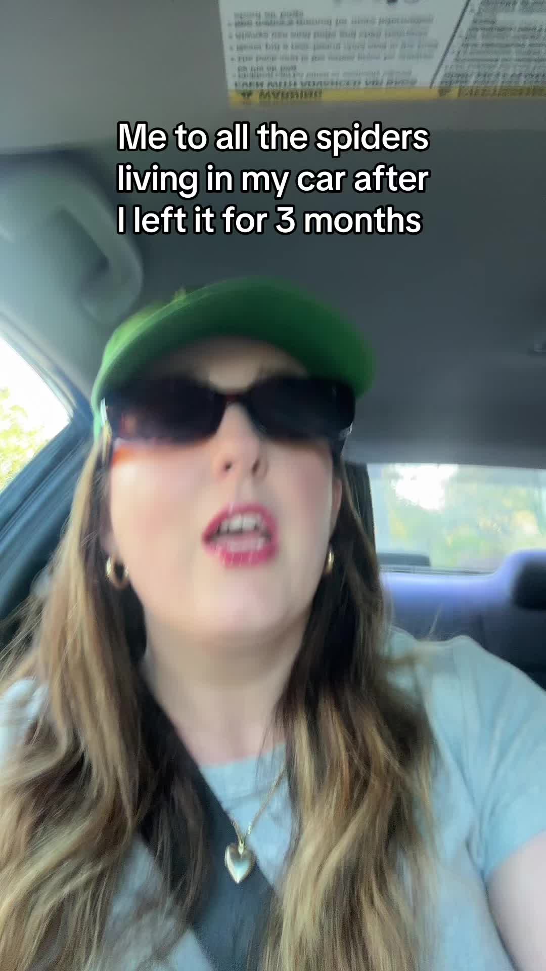 @itscatsullivan