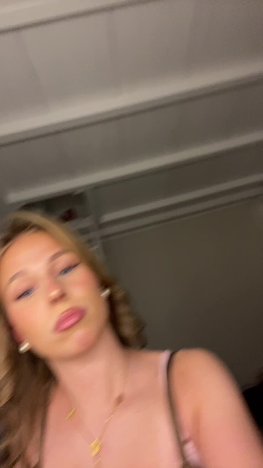 @𝒉𝒂𝒏𝒏𝒂𝒉